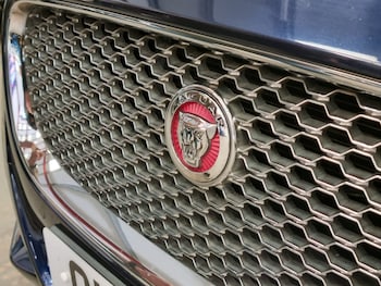 Used Jaguar XF 2016 for sale - 75643717: Photo