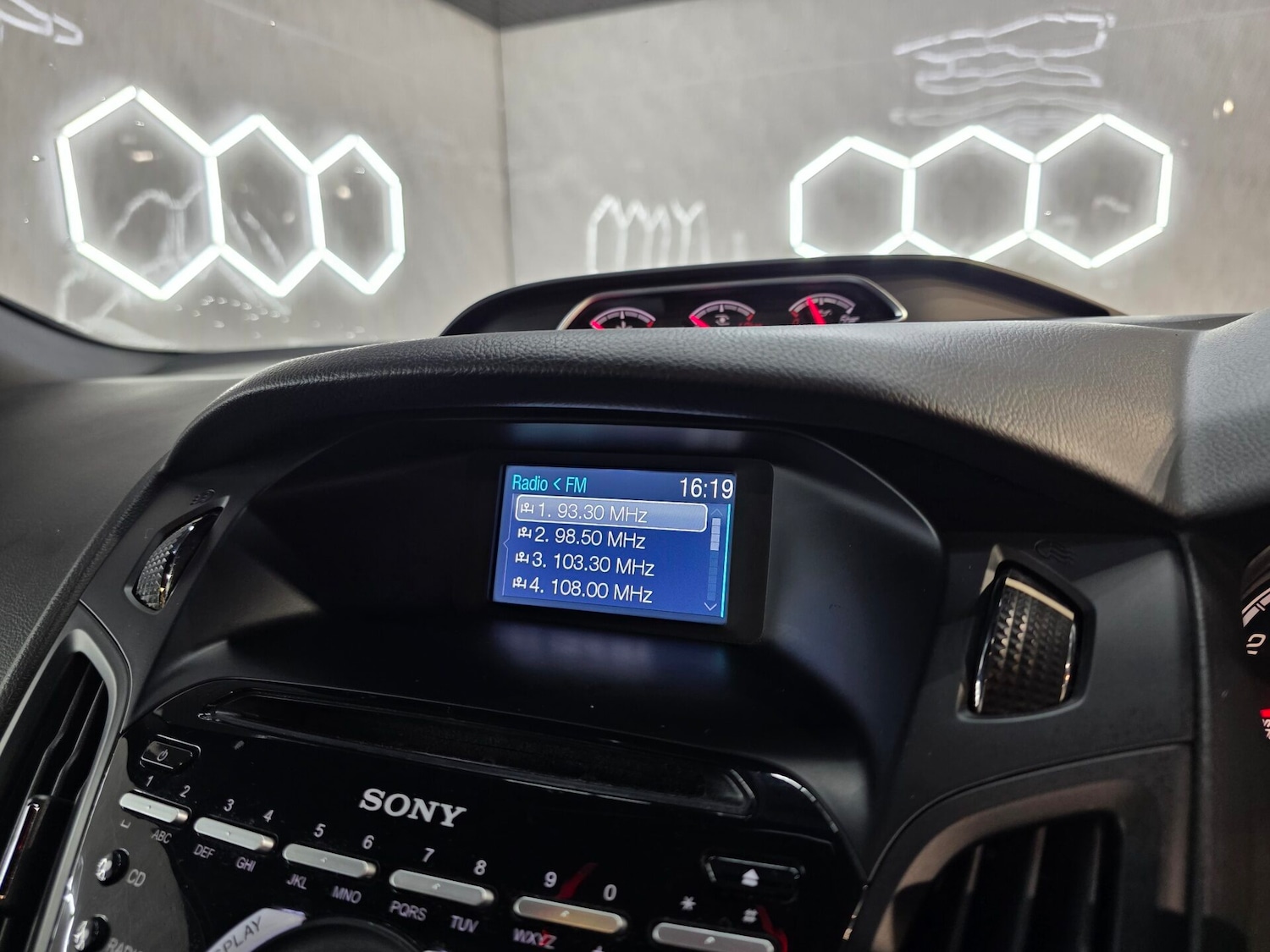 Used Ford Focus 2013 for sale - 76723983: Photo 15