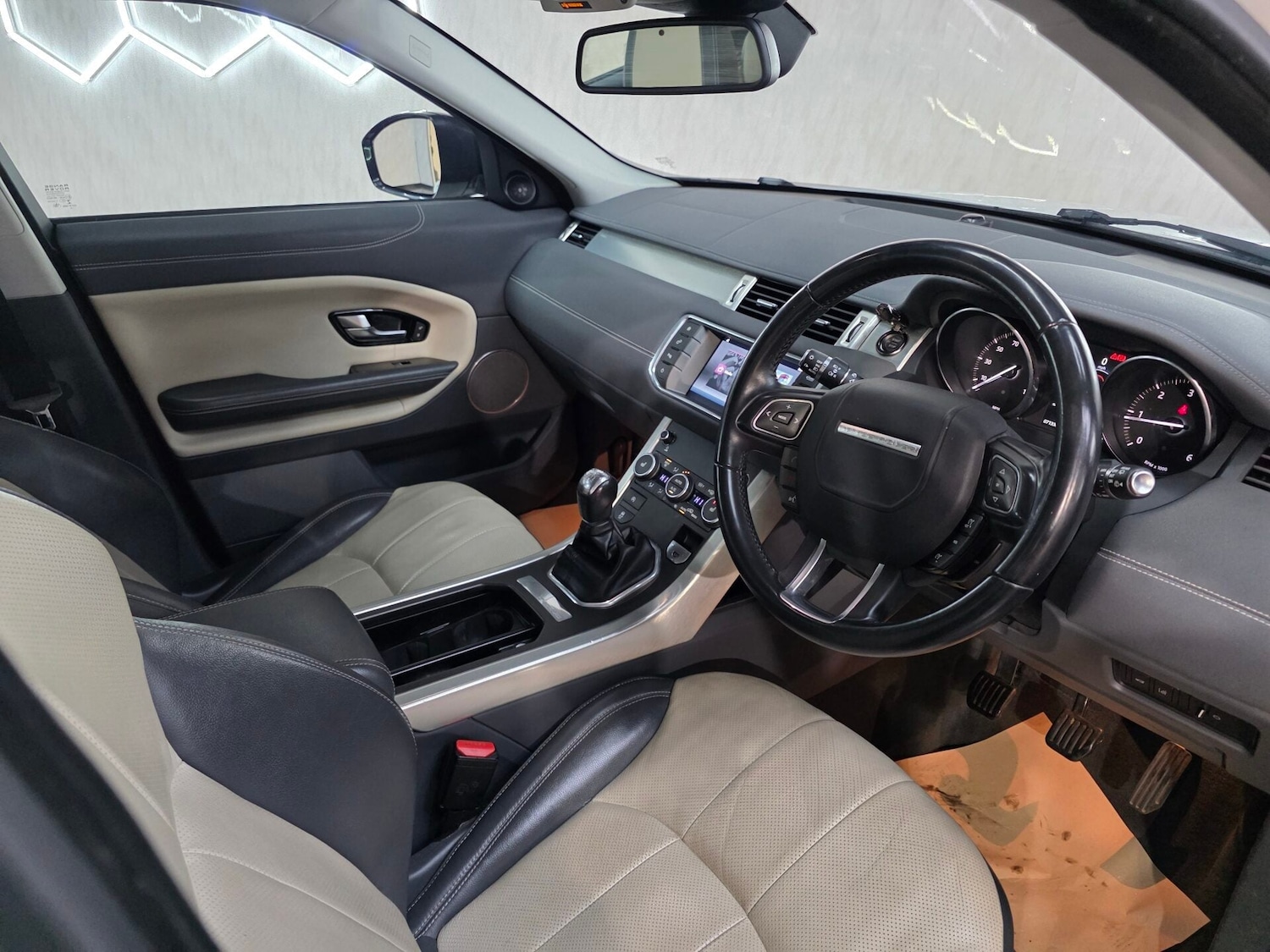 Used Land Rover Range Rover Evoque 2015 for sale - 77223181: Photo 10