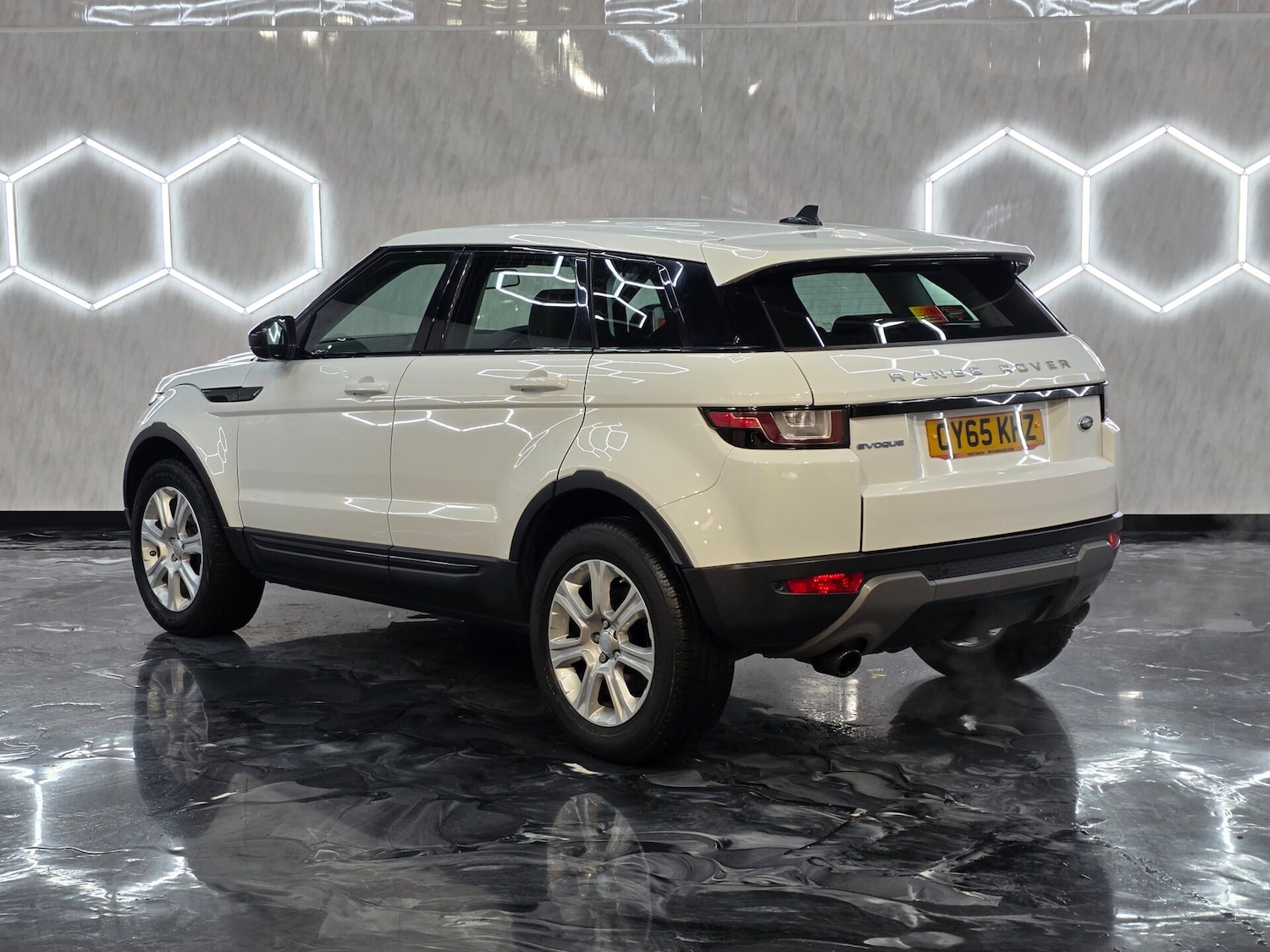 Used Land Rover Range Rover Evoque 2015 for sale - 77223181: Photo 5