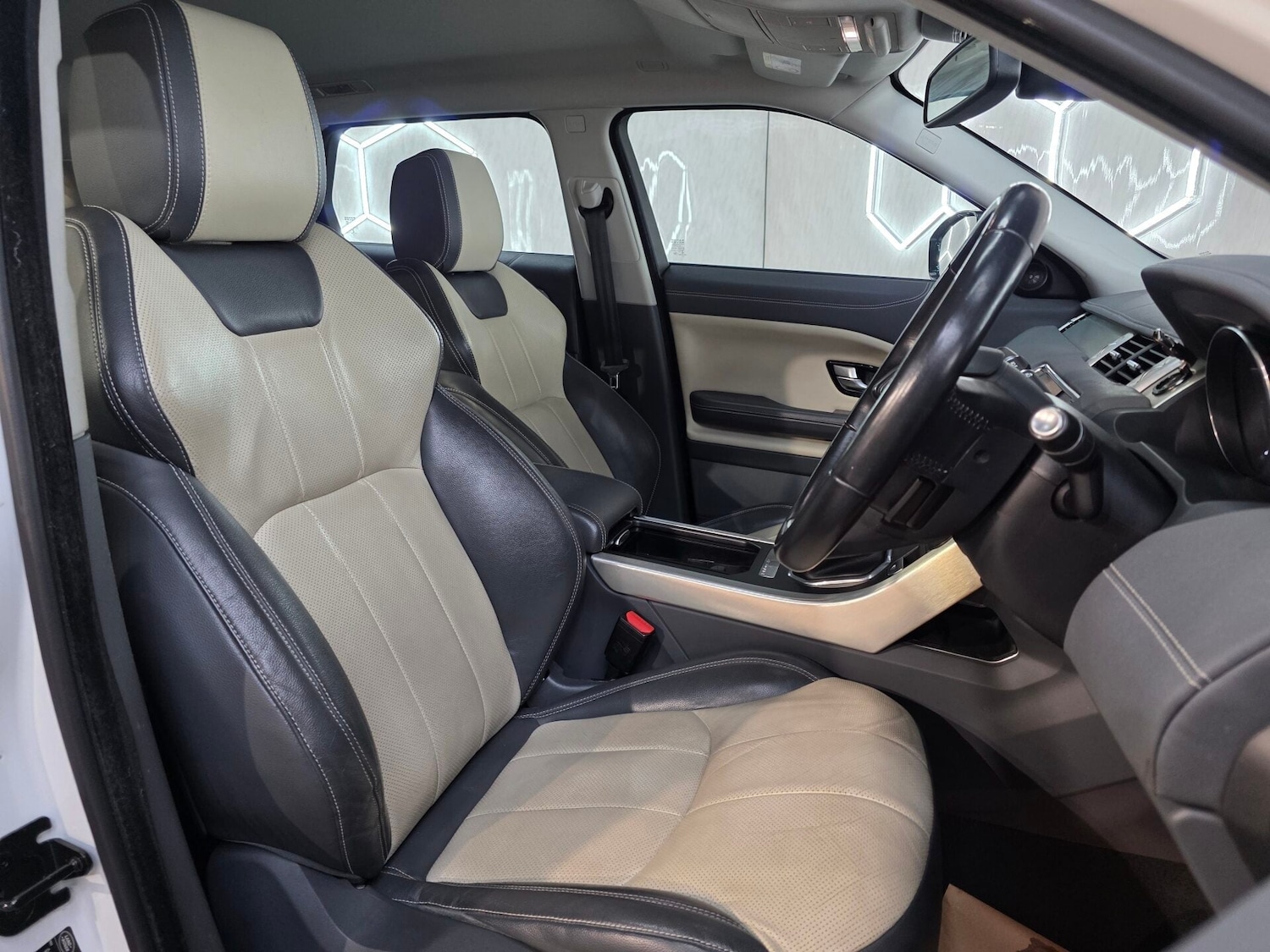 Used Land Rover Range Rover Evoque 2015 for sale - 77223181: Photo 9