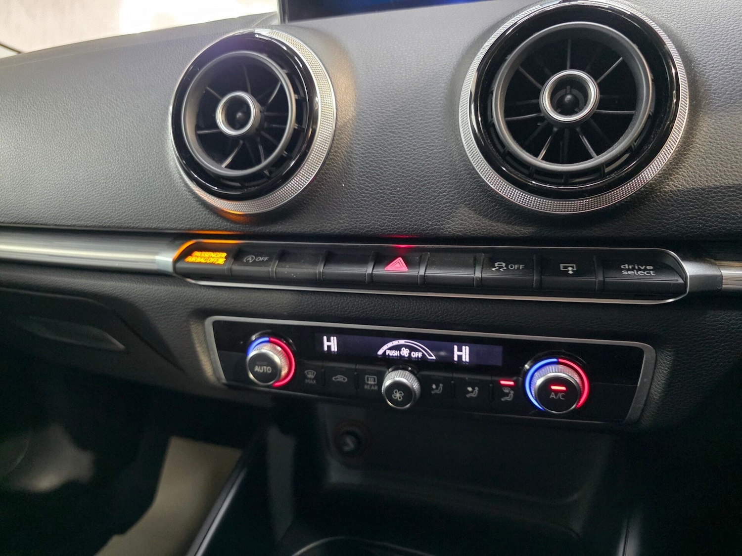 Used Audi A3 2015 for sale - 76569396: Photo 12