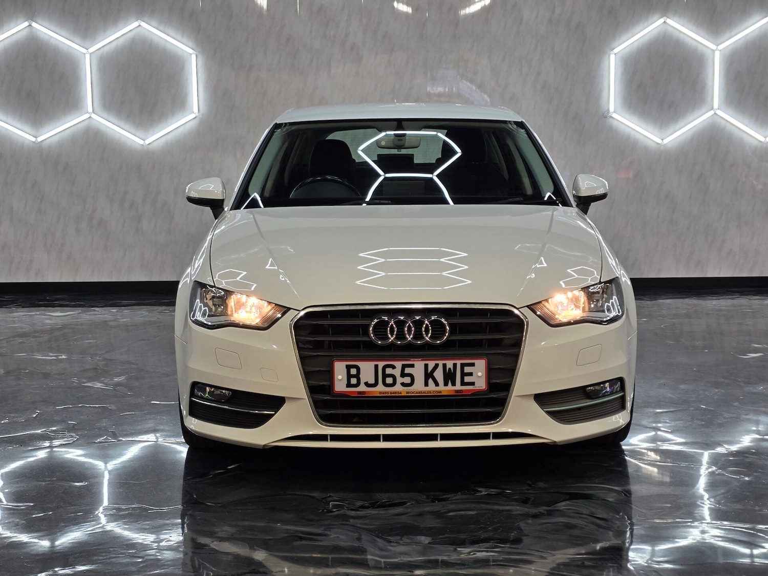 Used Audi A3 2015 for sale - 76569396: Photo 2