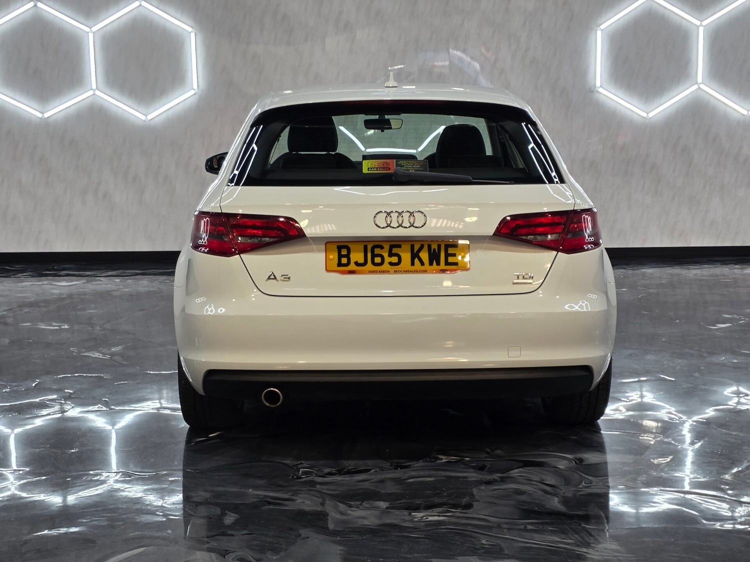 Used Audi A3 2015 for sale - 76569396: Photo 5