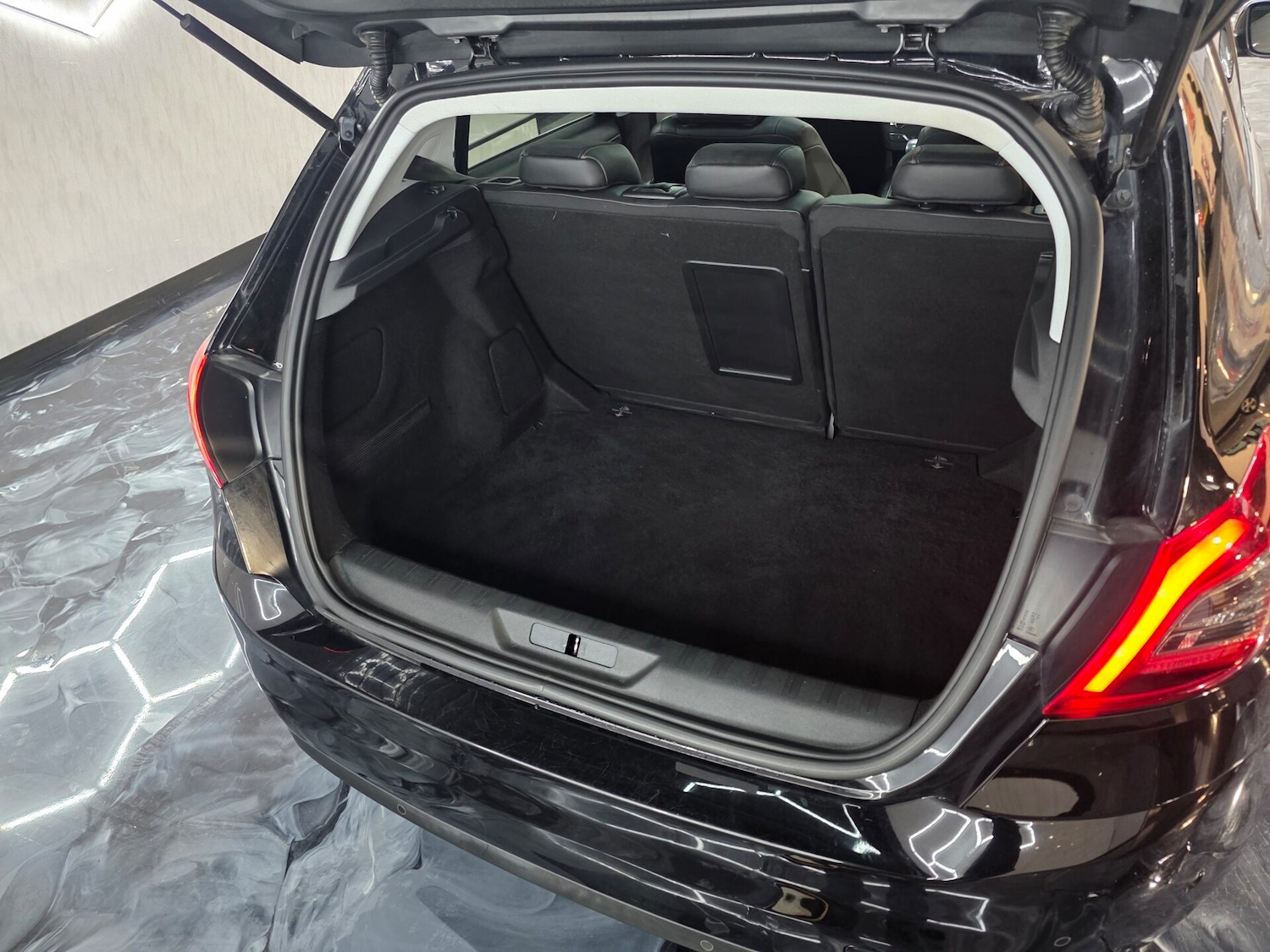 Used Peugeot 308 2019 for sale - 76720168: Photo 23