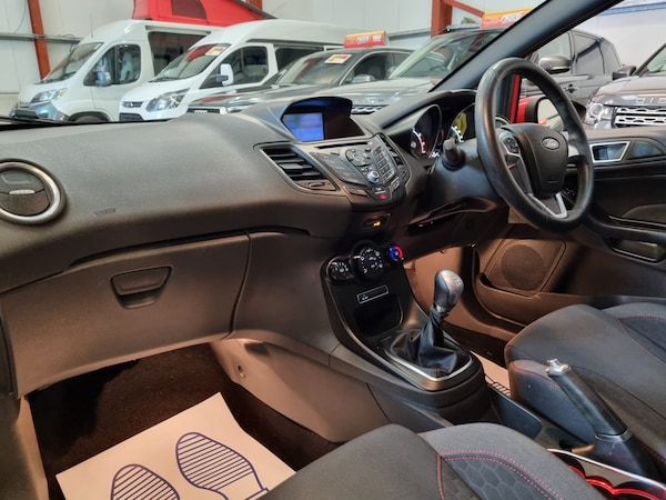 Used Ford Fiesta 2017 for sale - 74816632: Photo 11