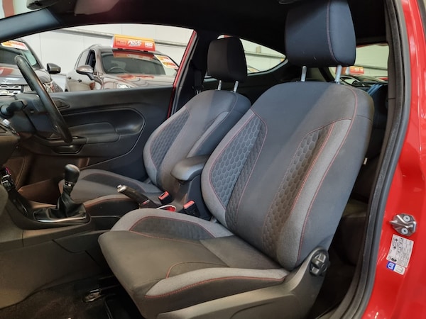 Used Ford Fiesta 2017 for sale - 74816632: Photo 12