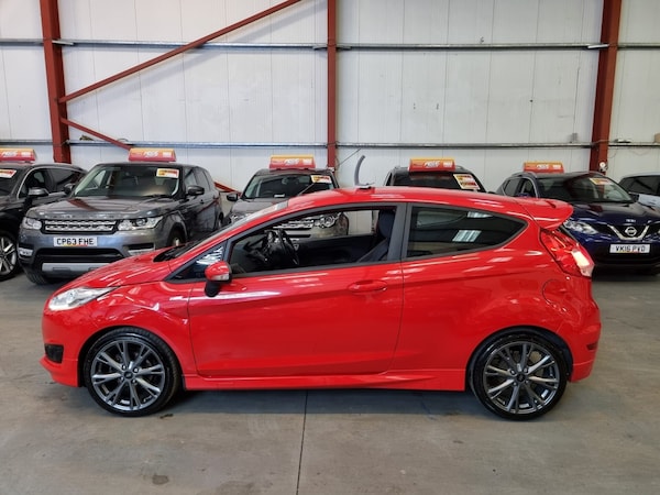Used Ford Fiesta 2017 for sale - 74816632: Photo 4