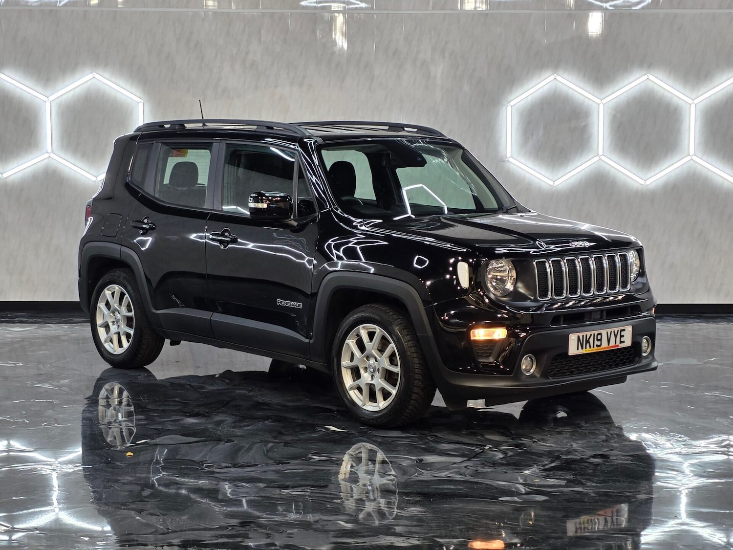 Used Jeep Renegade 2019 for sale - 76253783: Photo 1