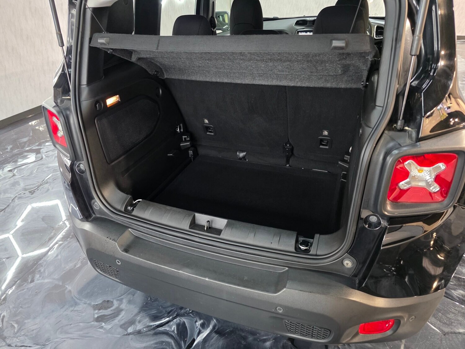 Used Jeep Renegade 2019 for sale - 76253783: Photo 20