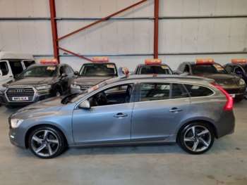Used Volvo V60 2016 for sale - 74816616: Photo