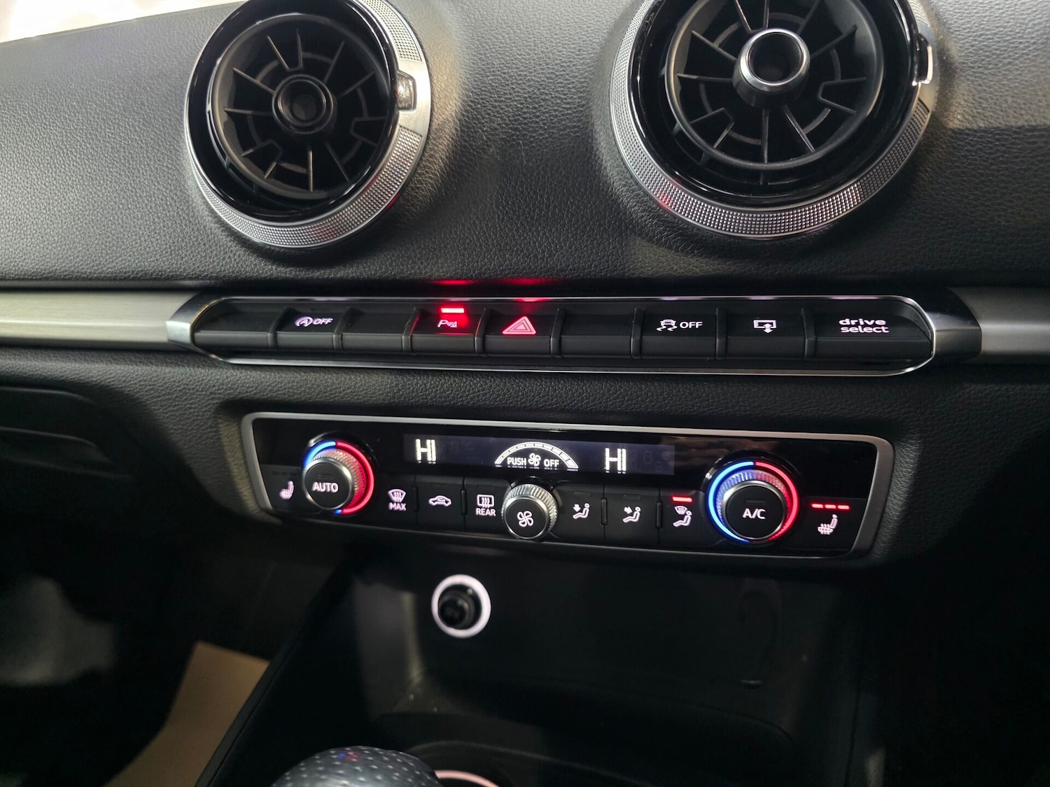 Used Audi A3 2017 for sale - 76611251: Photo 15