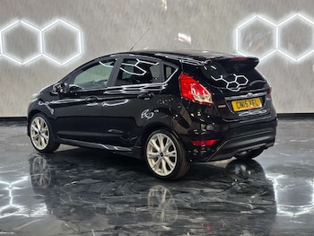 Used Ford Fiesta 2015 for sale - 78614333: Photo