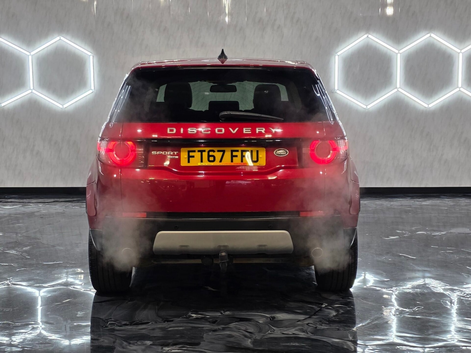 Used Land Rover Discovery Sport 2017 for sale - 76252509: Photo 5