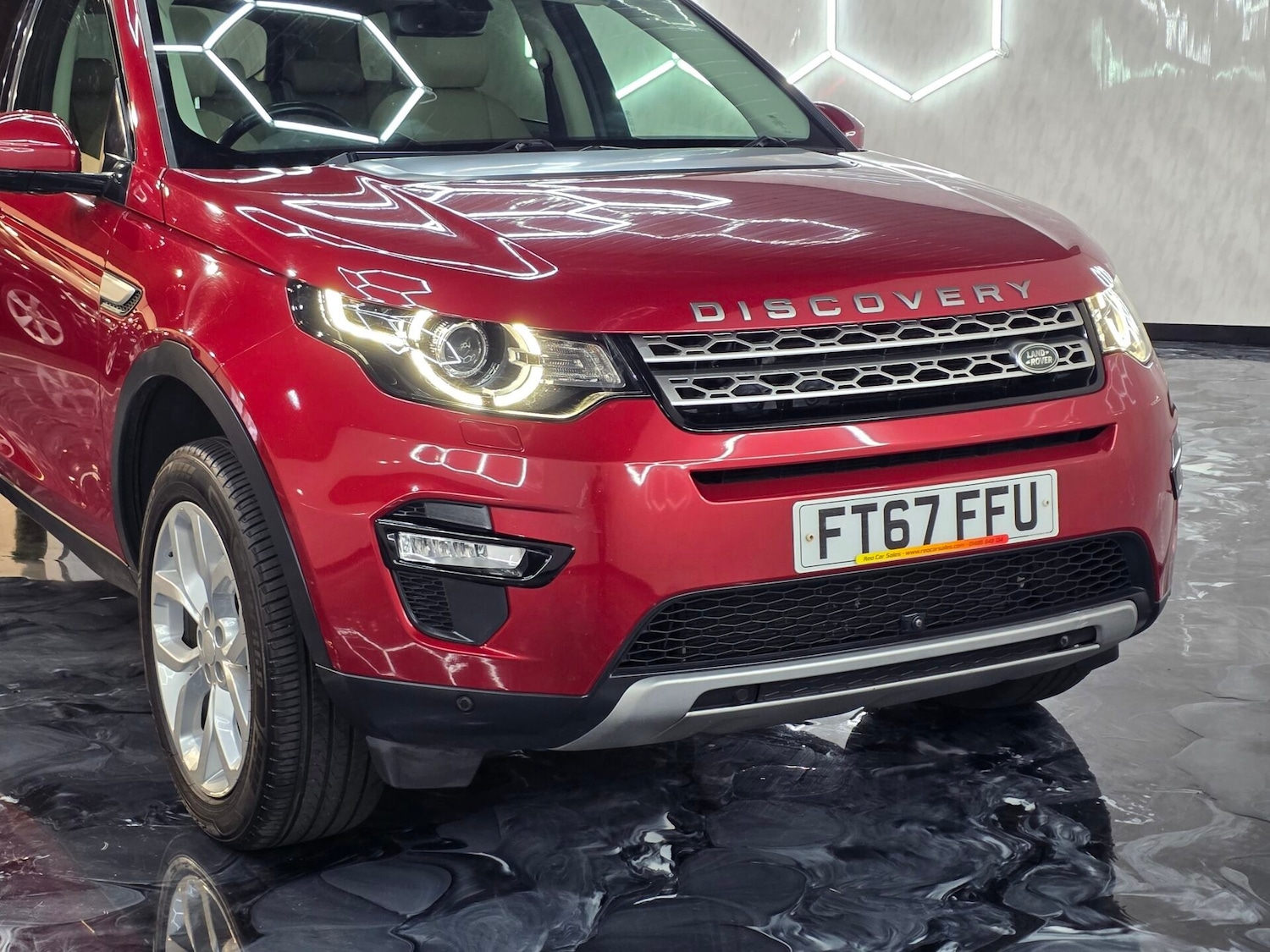 Used Land Rover Discovery Sport 2017 for sale - 76252509: Photo 7
