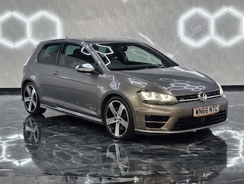 Used Volkswagen Golf 2016 for sale - 79427533: Photo