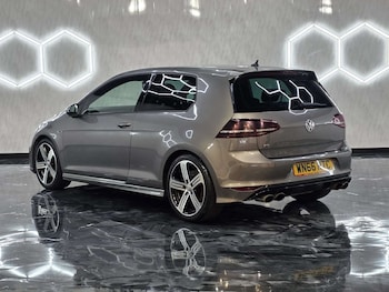 Used Volkswagen Golf 2016 for sale - 79427533: Photo