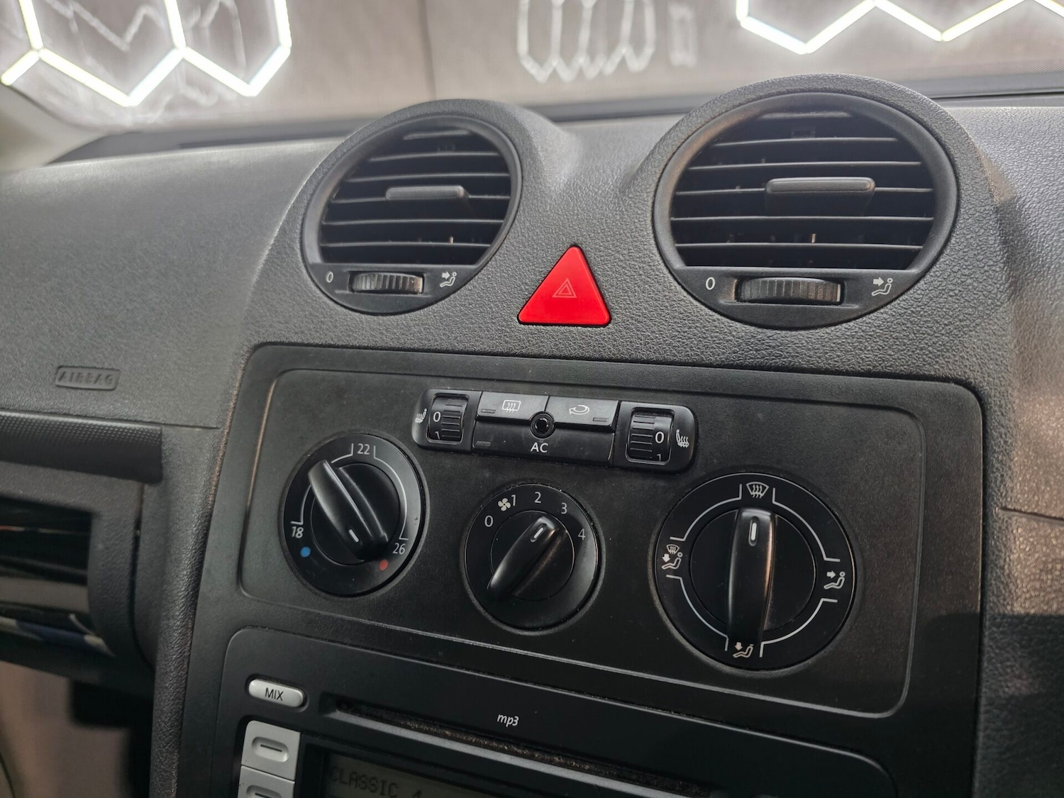 Used Volkswagen Caddy 2009 for sale - 76520118: Photo 10