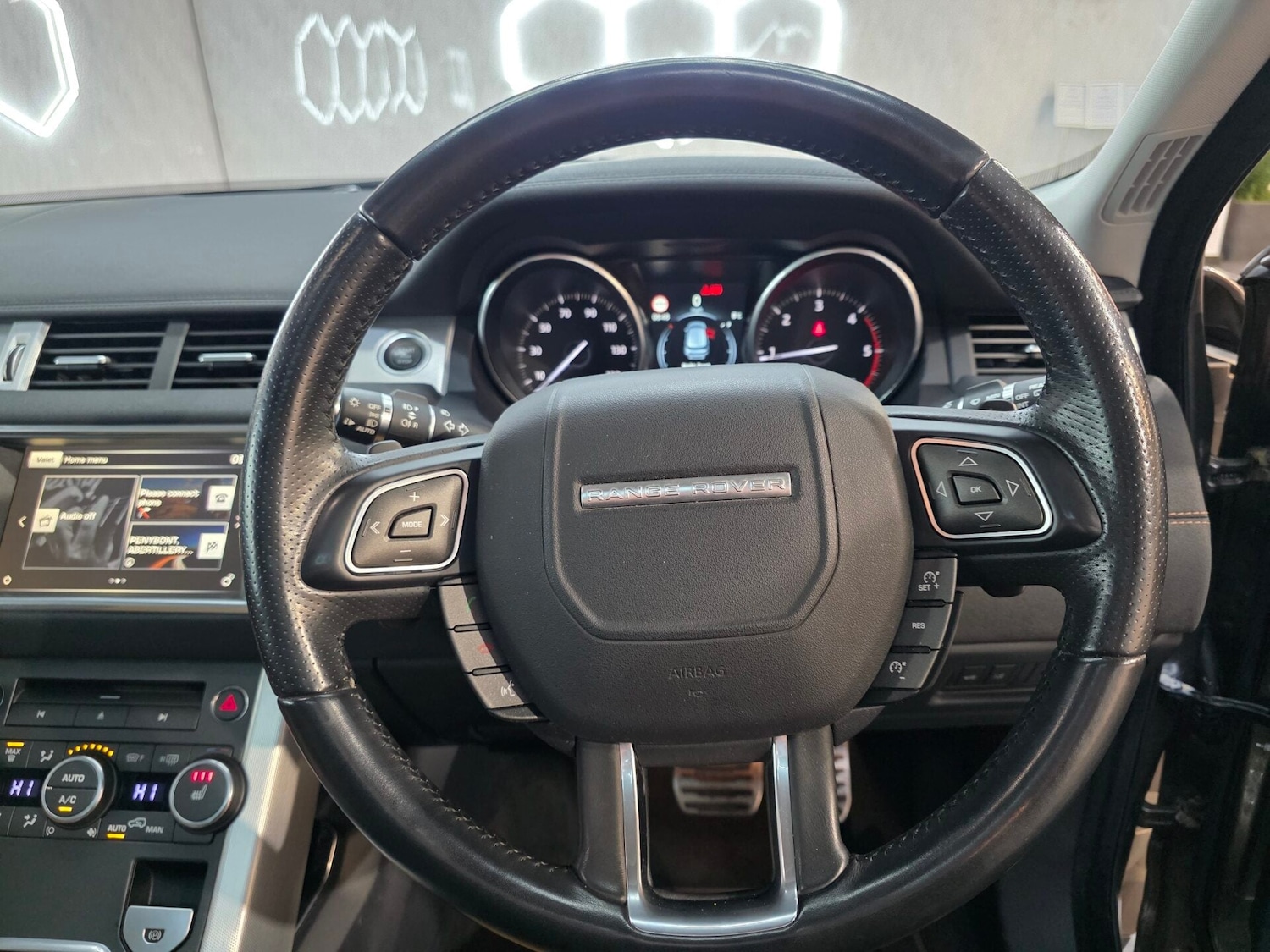 Used Land Rover Range Rover Evoque 2015 for sale - 76641711: Photo 12