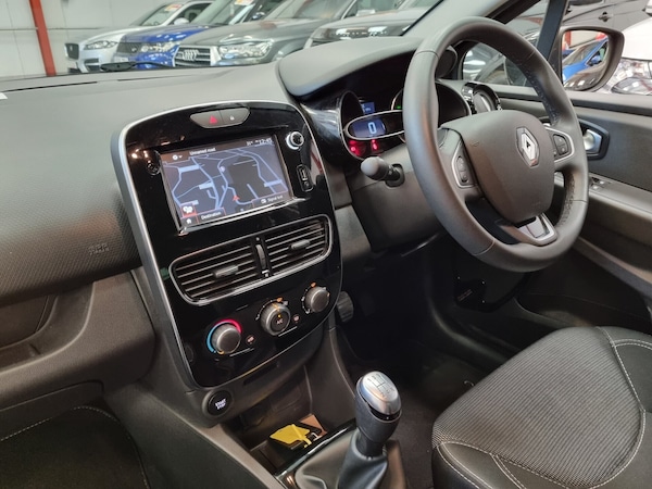 Used Renault Clio 2018 for sale - 75425683: Photo 12