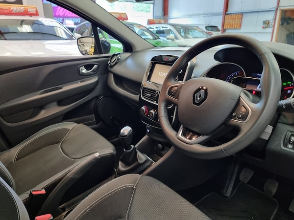 Used Renault Clio 2018 for sale - 75425683: Photo 8