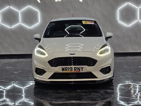 Used Ford Fiesta 2019 for sale - 74817864: Photo 2
