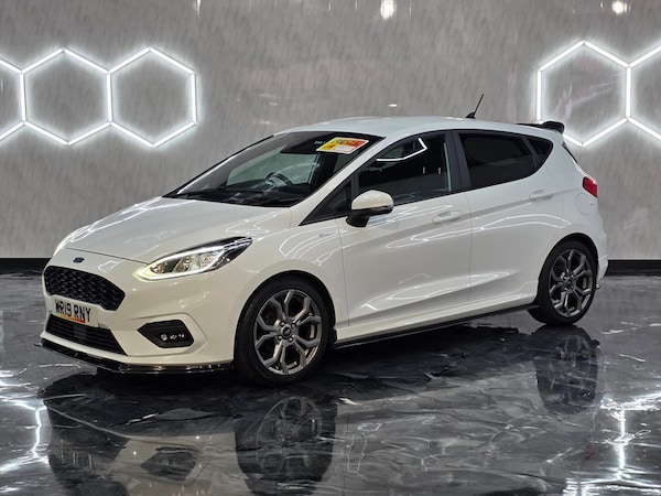 Used Ford Fiesta 2019 for sale - 74817864: Photo 3