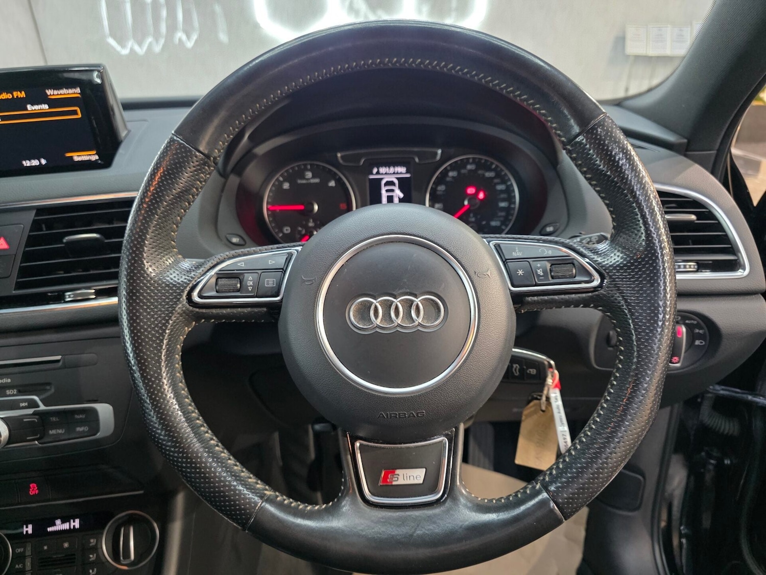 Used Audi Q3 2016 for sale - 77006567: Photo 12