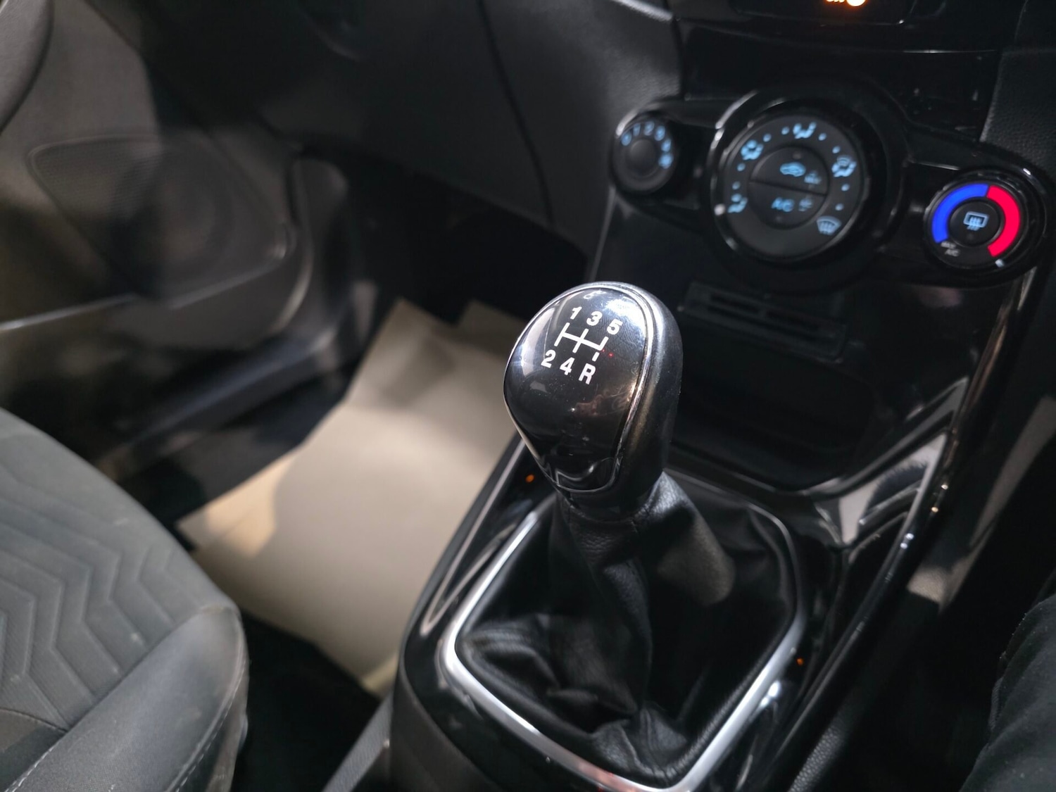 Used Ford Fiesta 2013 for sale - 76631174: Photo 13