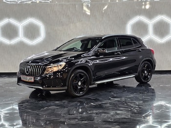 Used Mercedes-Benz GLA 2015 for sale - 77283954: Photo