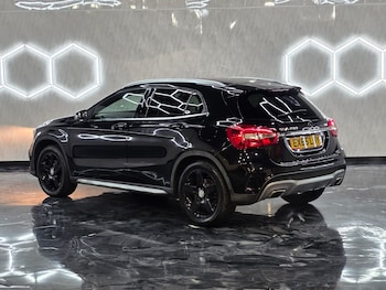 Used Mercedes-Benz GLA 2015 for sale - 77283954: Photo