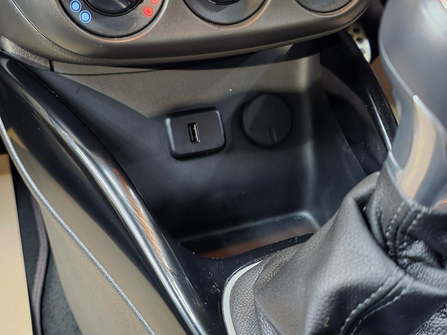 Used Vauxhall ADAM 2017 for sale - 77528196: Photo 13