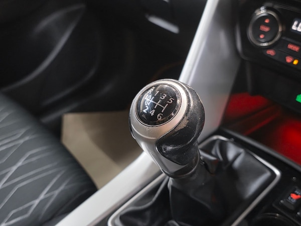 Used Mitsubishi Eclipse Cross 2018 for sale - 75426665: Photo 16