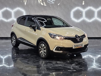 Used Renault Captur 2018 for sale - 76863106: Photo