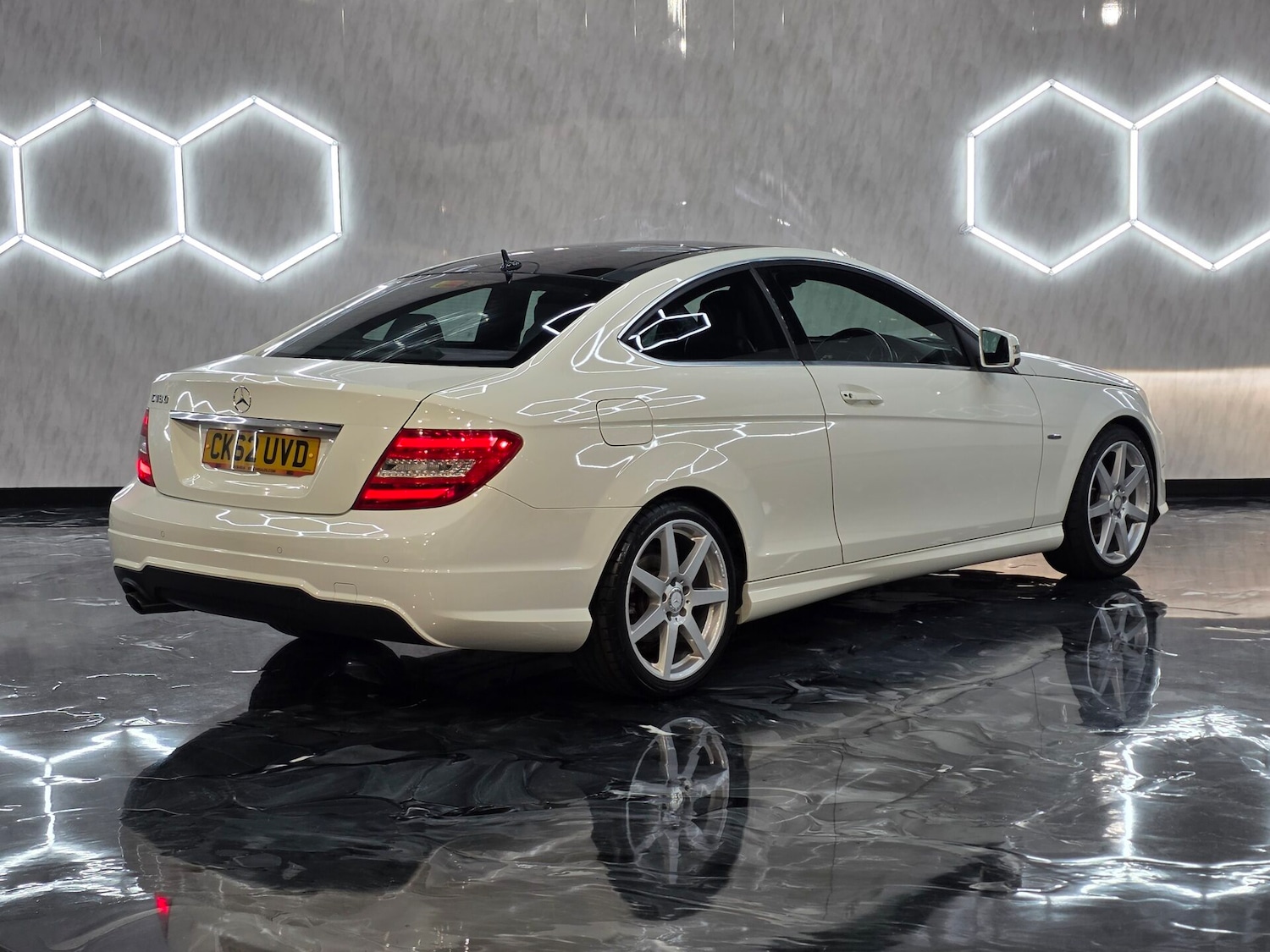 Used Mercedes-Benz C Class 2012 for sale - 76287046: Photo 6