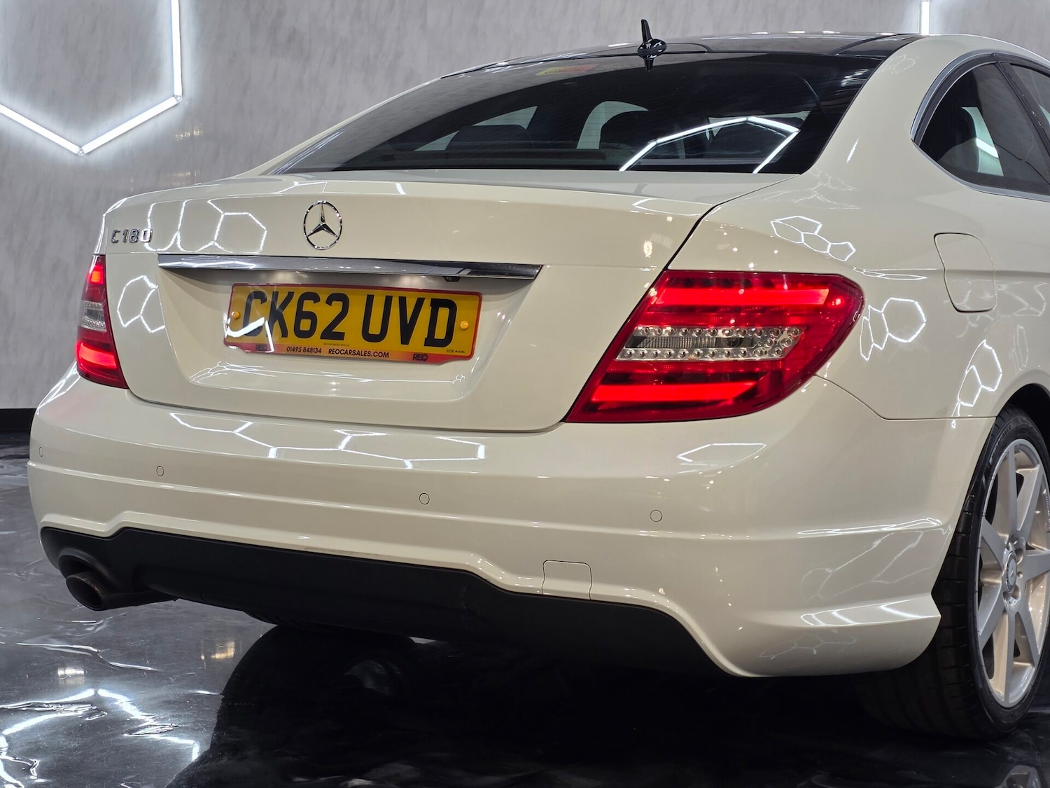 Used Mercedes-Benz C Class 2012 for sale - 76287046: Photo 9