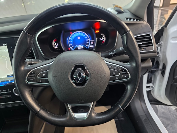 Used Renault Megane 2018 for sale - 76211441: Photo 12