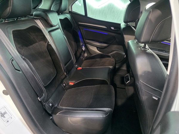 Used Renault Megane 2018 for sale - 76211441: Photo 20