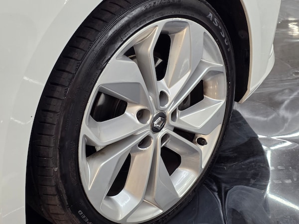 Used Renault Megane 2018 for sale - 76211441: Photo 8