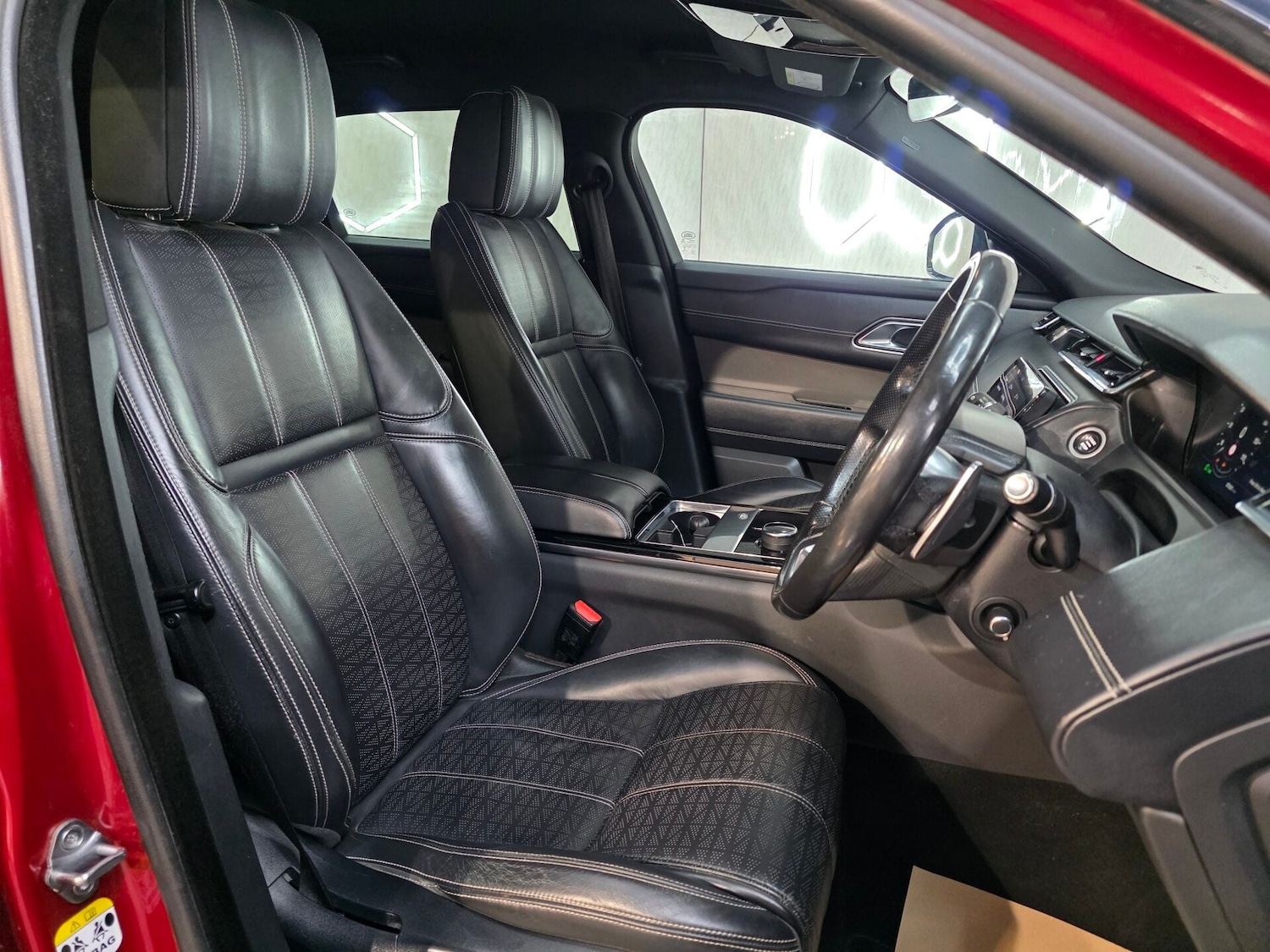 Used Land Rover Range Rover Velar 2017 for sale - 77392664: Photo 12