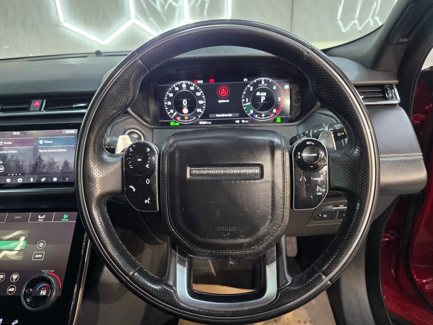 Used Land Rover Range Rover Velar 2017 for sale - 77392664: Photo 14