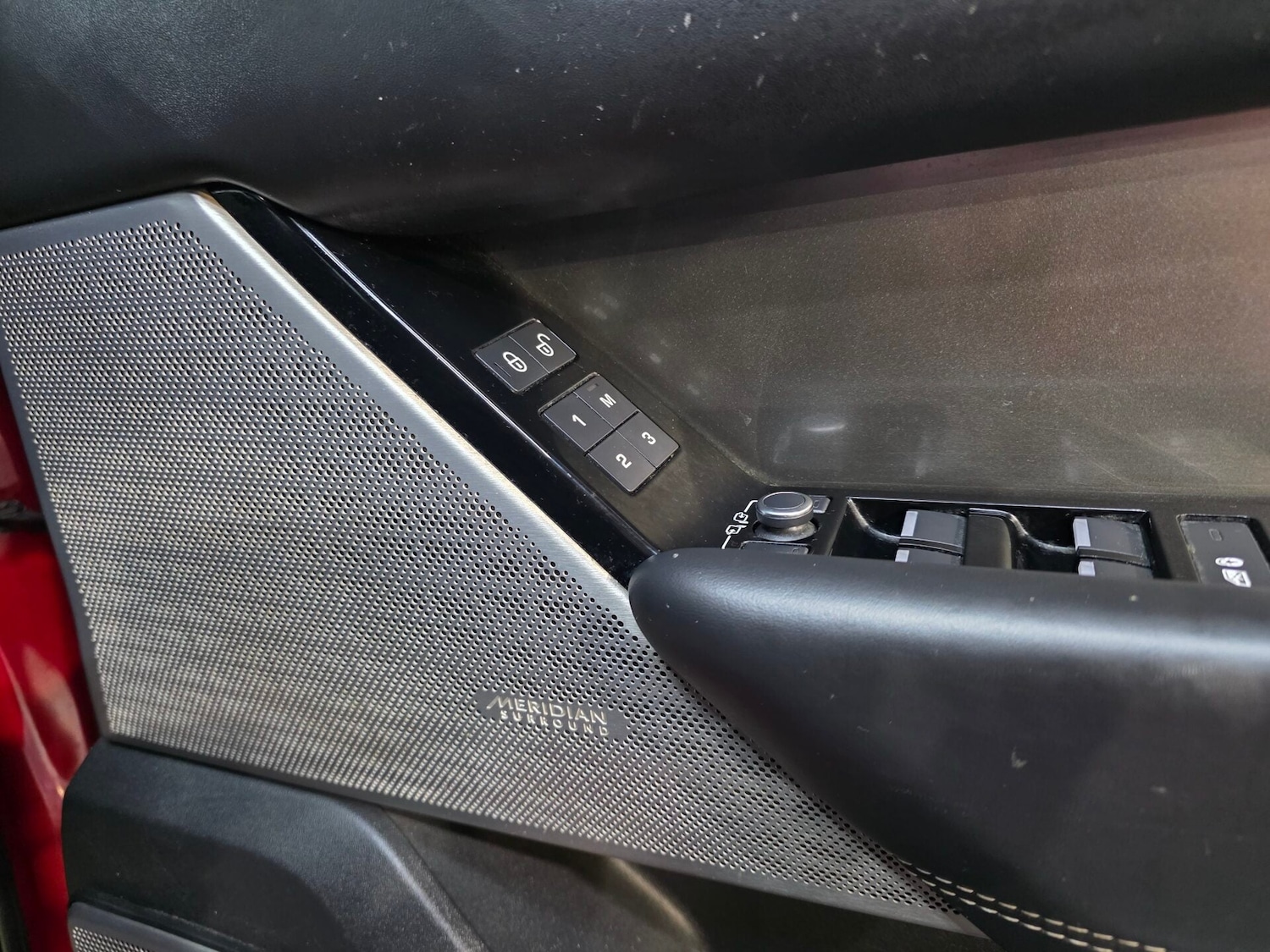 Used Land Rover Range Rover Velar 2017 for sale - 77392664: Photo 19