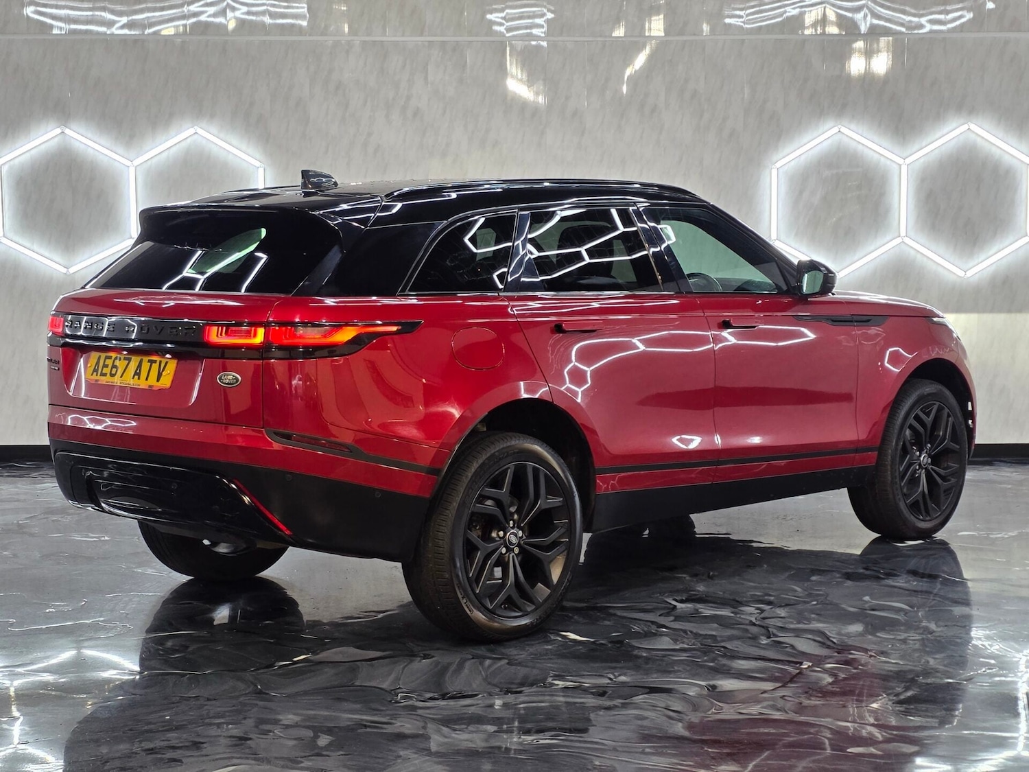 Used Land Rover Range Rover Velar 2017 for sale - 77392664: Photo 7