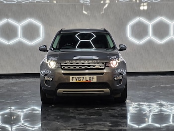 Used Land Rover Discovery Sport 2018 for sale - 77418458: Photo