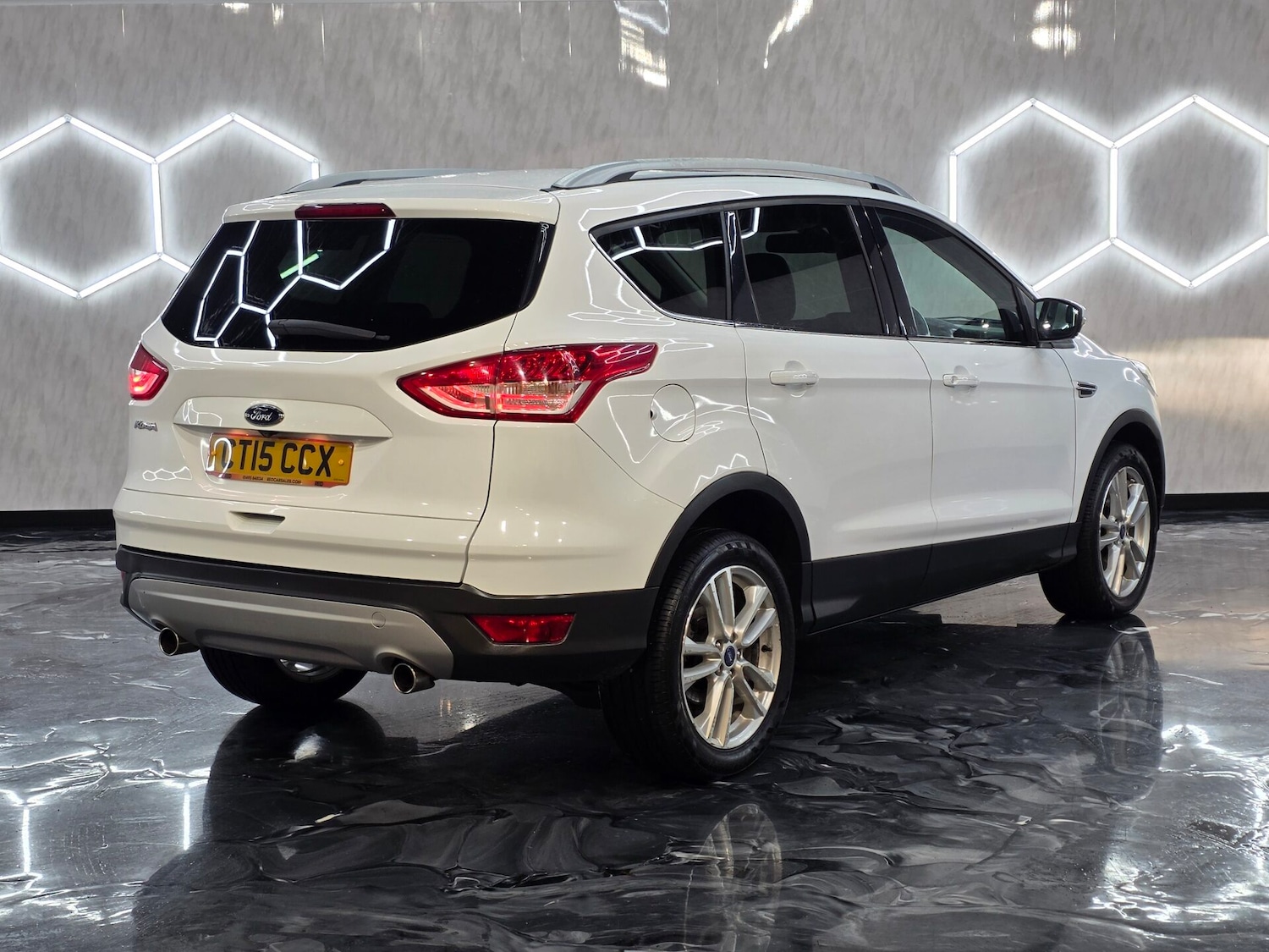 Used Ford Kuga 2015 for sale - 77003550: Photo 6