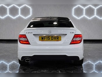 Used Mercedes-Benz C Class 2015 for sale - 79018273: Photo