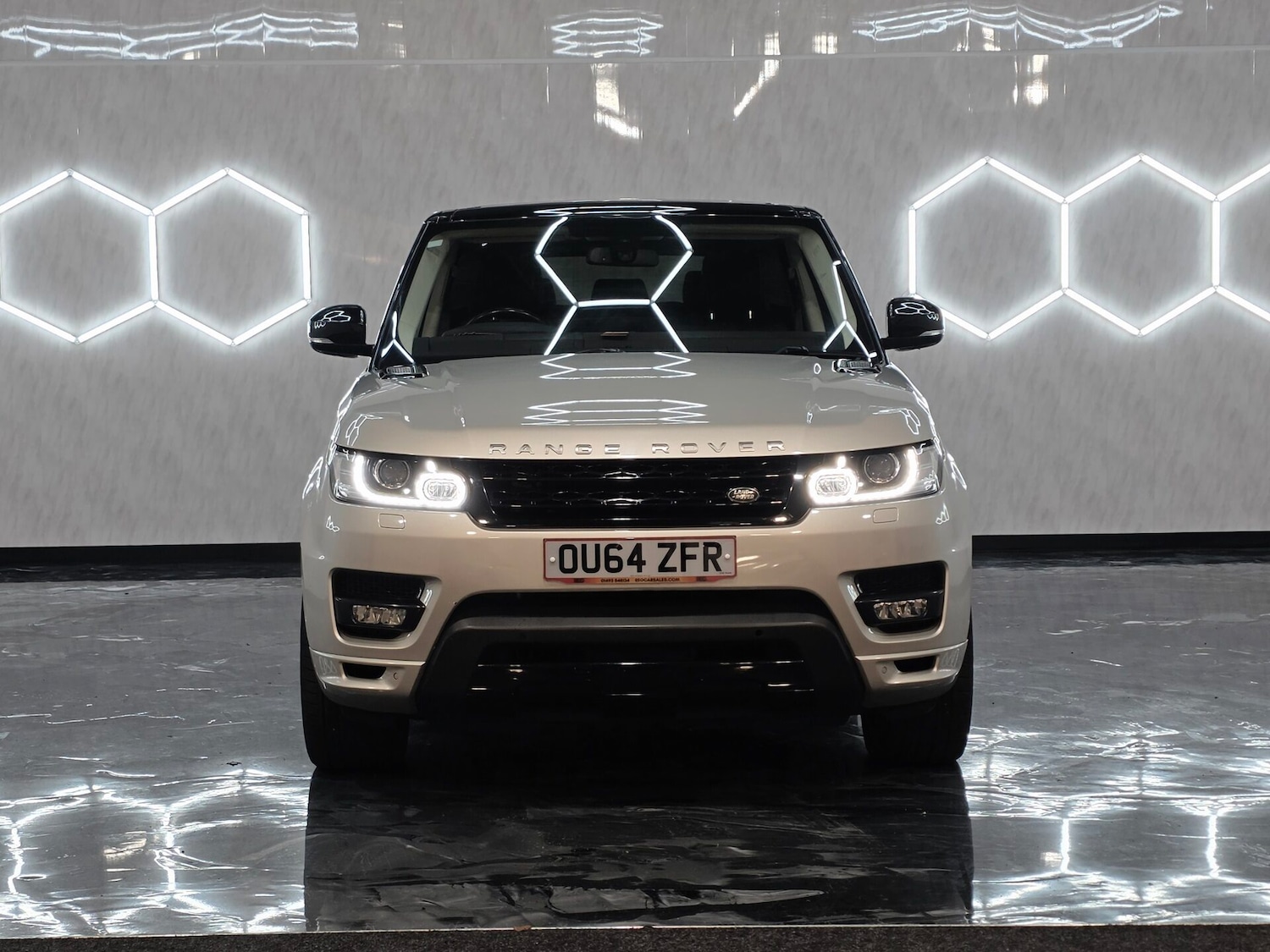 Used Land Rover Range Rover Sport 2014 for sale - 76340412: Photo 2