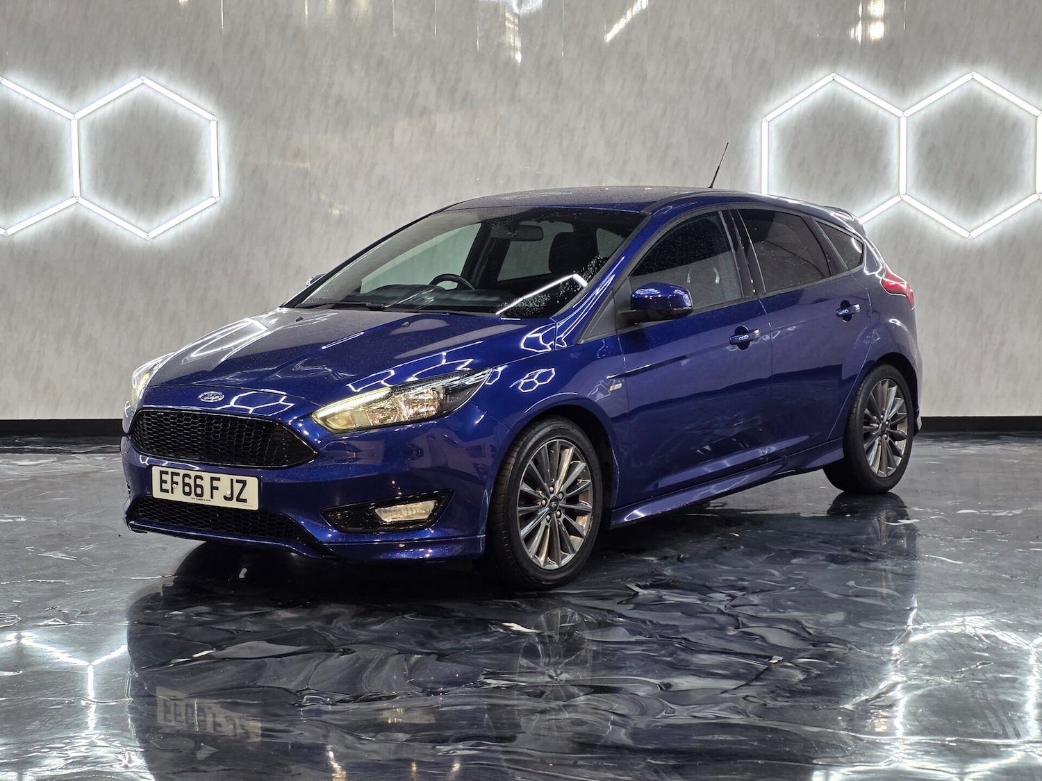 Used Ford Focus 2016 for sale - 76545919: Photo 3