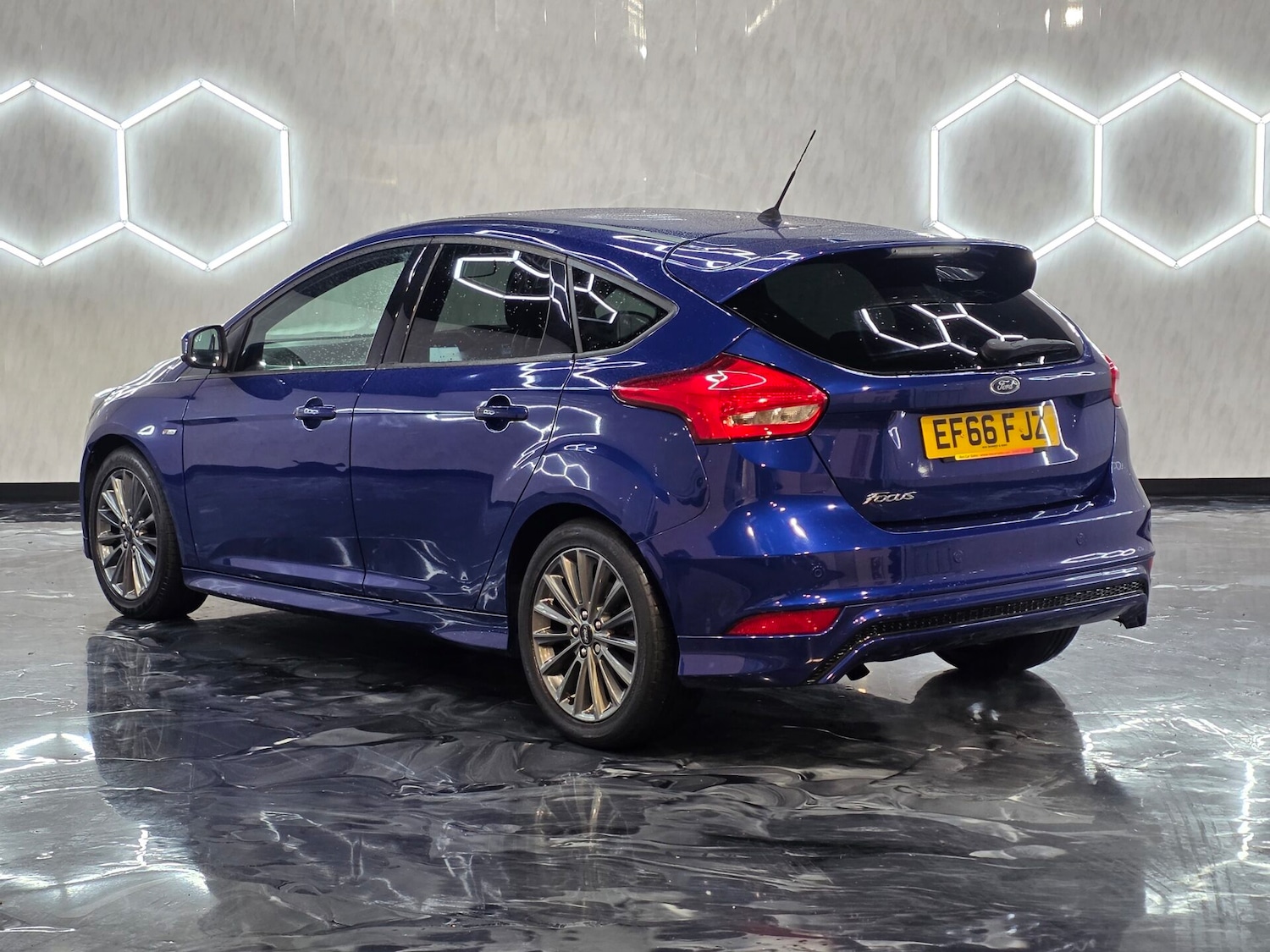 Used Ford Focus 2016 for sale - 76545919: Photo 4