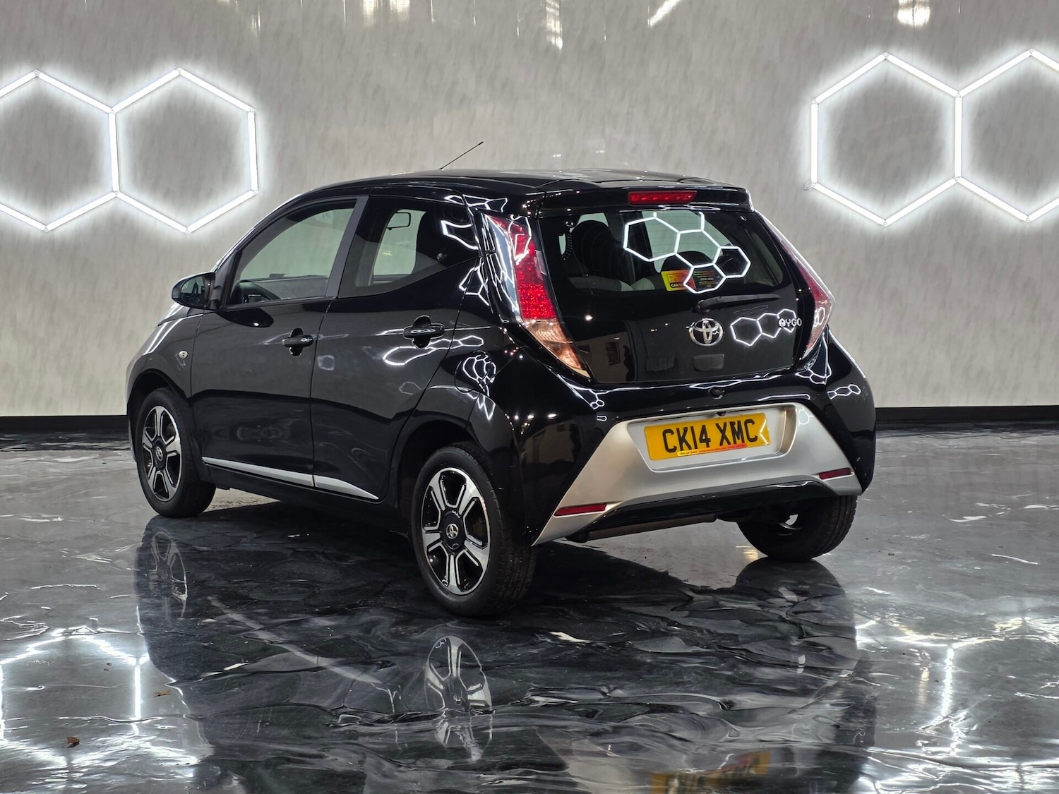 Used Toyota AYGO 2014 for sale - 76495485: Photo 4